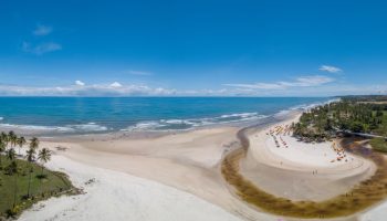 Praia do Cururupe em Ilhéus